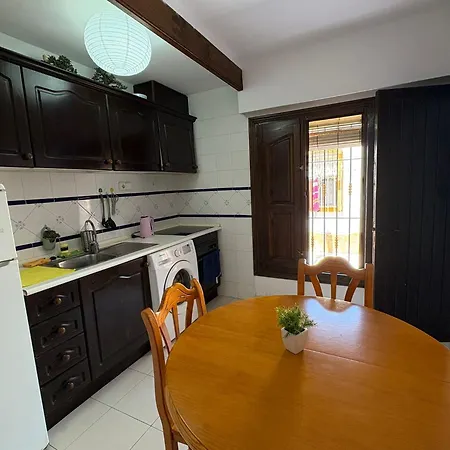 Ideal Pool Hmwy * Torrevieja